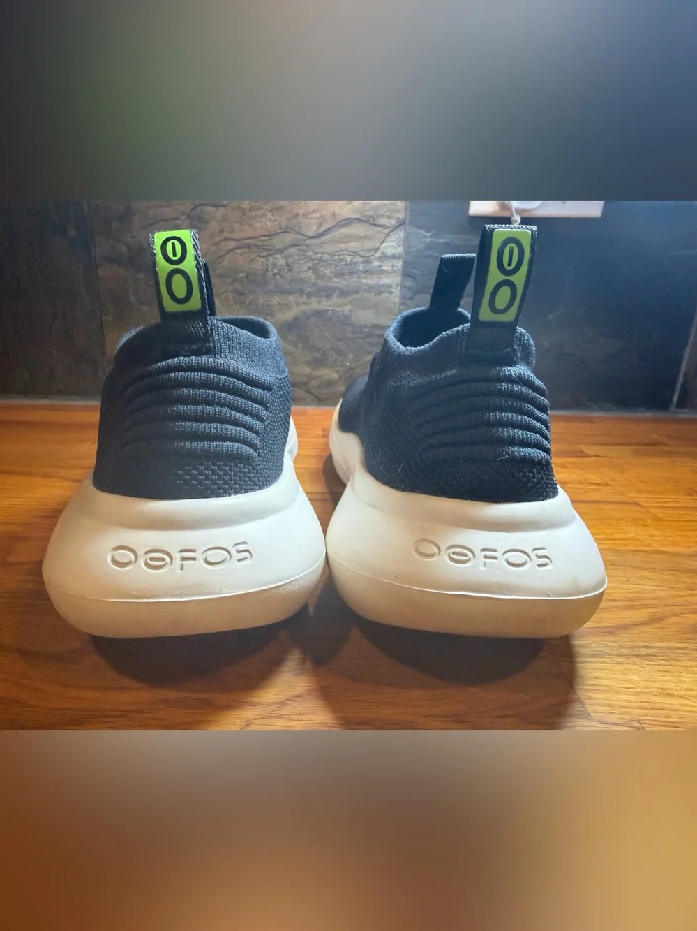 OOFOS OOmy Zen Black Recovery Shoe Slip-On - see measurements and read fully
